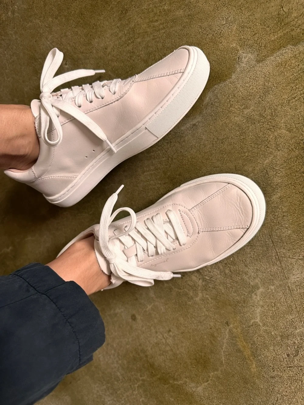 Esquivel X women classic